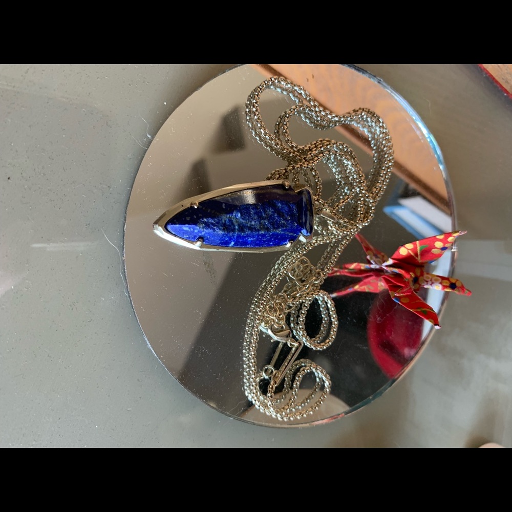*Rare* Kendra Scott Blue Lapis Raw Cut Pendant Necklace. EUC